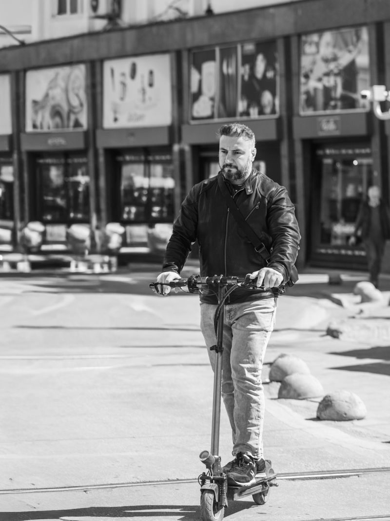 Electric scooter
