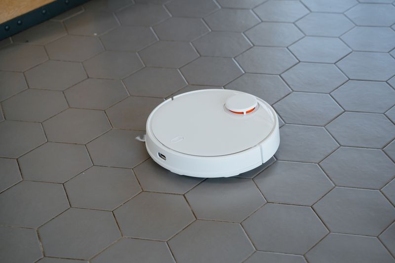Robot vacuum cleaner